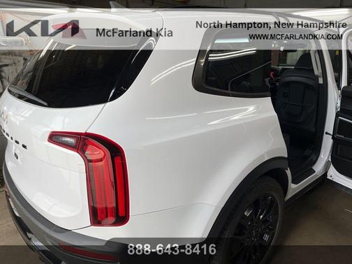 Glacial White Pearl 2022 Kia Telluride EX