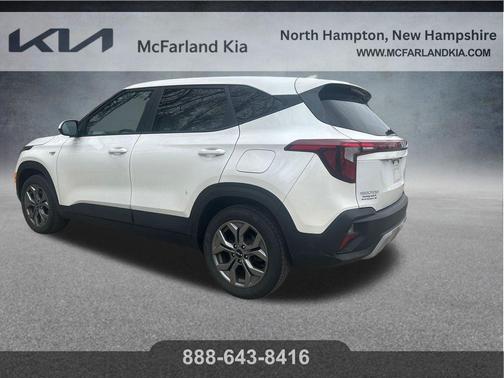 Snow White Pearl 2024 Kia Seltos LX