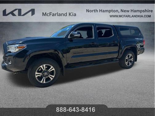 Midnight Black Metallic 2019 Toyota Tacoma TRD Sport