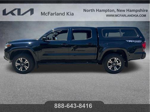 Midnight Black Metallic 2019 Toyota Tacoma TRD Sport