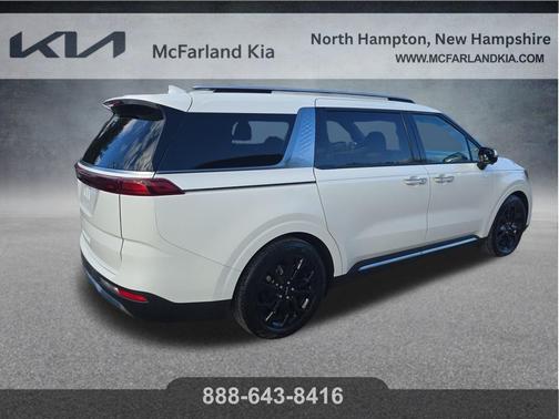 2024 Kia Carnival SX