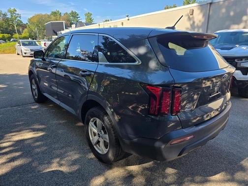 2021 Kia Sorento LX