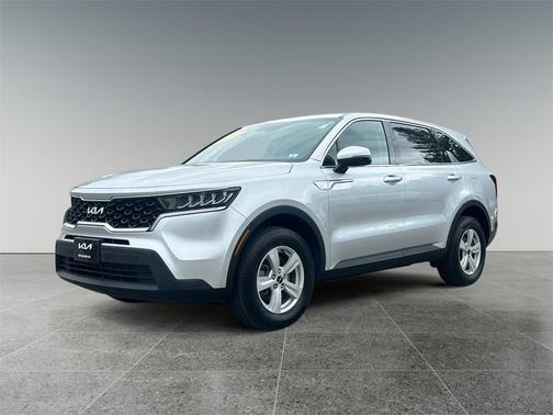 2022 Kia Sorento LX