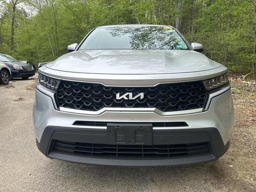 2022 Kia Sorento LX