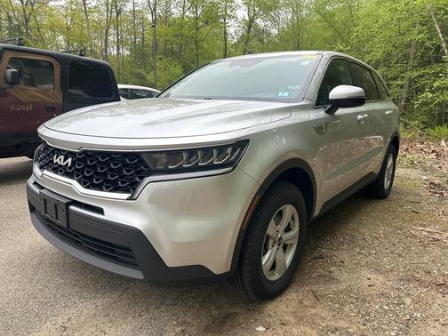2022 Kia Sorento LX