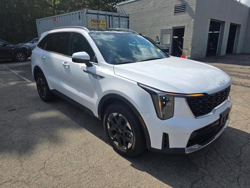 2024 Kia Sorento S