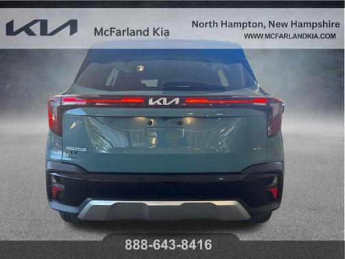 Blue / Black 2024 Kia Seltos SX