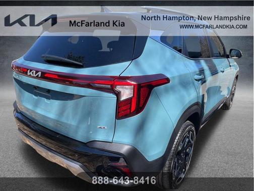 Blue / Black 2024 Kia Seltos SX