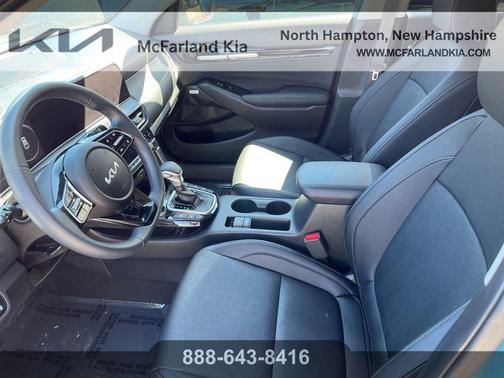 Blue / Black 2024 Kia Seltos SX