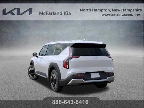 Glacial White Pearl 2026 Kia EV9 Wind