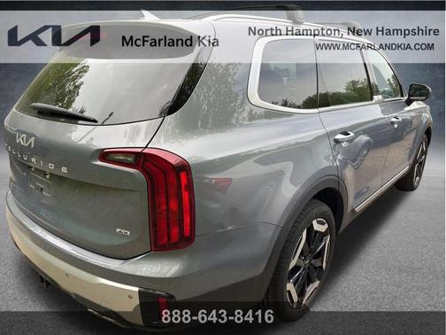 Everlasting Silver 2024 Kia Telluride S
