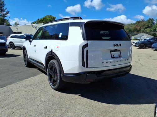 Glacial White Pearl 2027 Kia Telluride X-Line SX-Prestige
