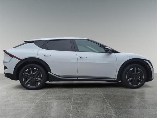 2025 Kia EV6 Light Long Range