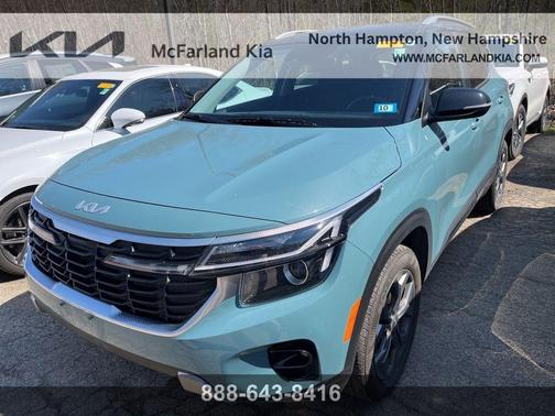 Blue / Black 2024 Kia Seltos S