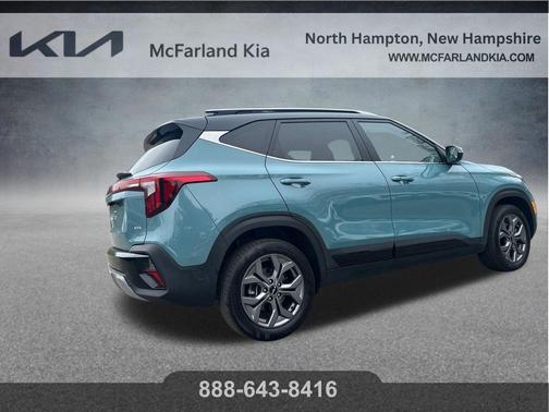 Blue / Black 2024 Kia Seltos S