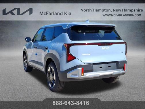 Gray 2027 Kia Seltos S