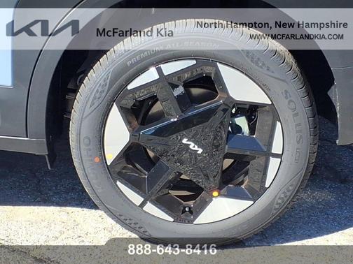 Gray 2027 Kia Seltos S