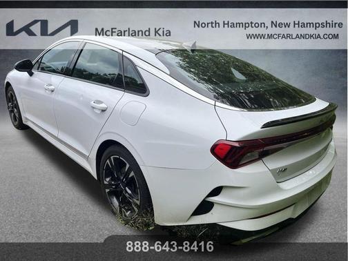 Glacial White Pearl 2022 Kia K5 GT-Line