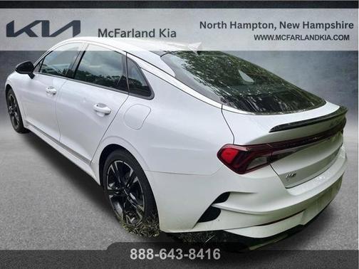Glacial White Pearl 2022 Kia K5 GT-Line