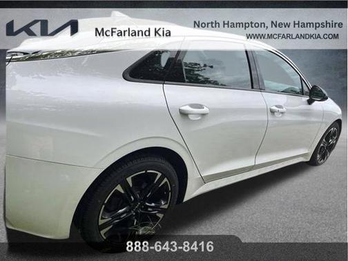 Glacial White Pearl 2022 Kia K5 GT-Line