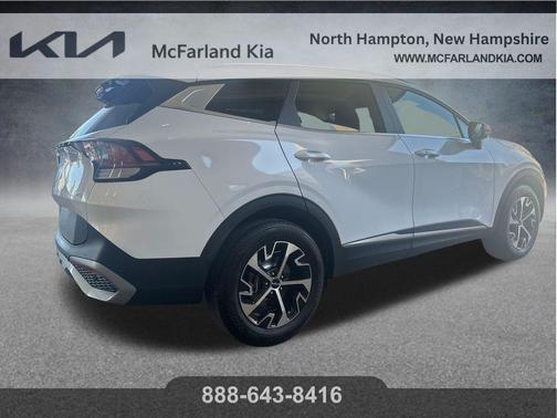 Glacial White Pearl 2024 Kia Sportage EX
