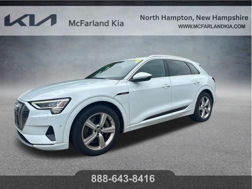 Glacier White Metallic 2019 Audi e-tron Premium Plus