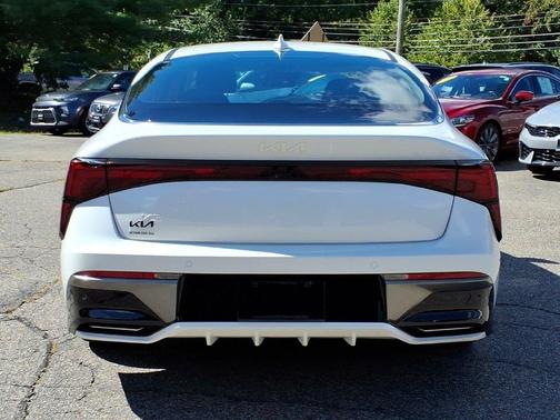 Snow White Pearl 2025 Kia K5 LXS