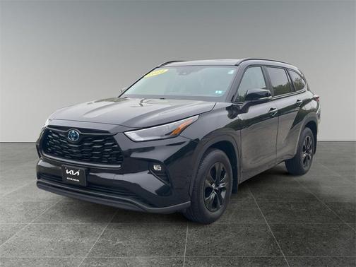 2024 Toyota Highlander Hybrid XLE