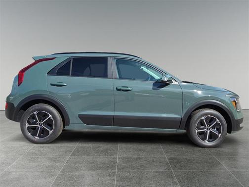 2025 Kia Niro EX