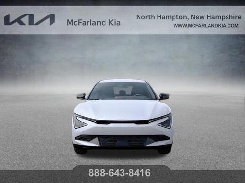 Glacial White Pearl 2026 Kia EV6