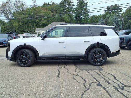 Glacial White Pearl 2027 Kia Telluride X-Line SX-Prestige