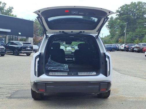 Glacial White Pearl 2027 Kia Telluride X-Line SX-Prestige