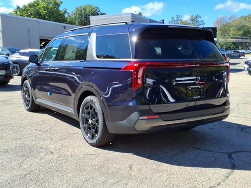 Deep Chroma Blue 2027 Kia Carnival EX
