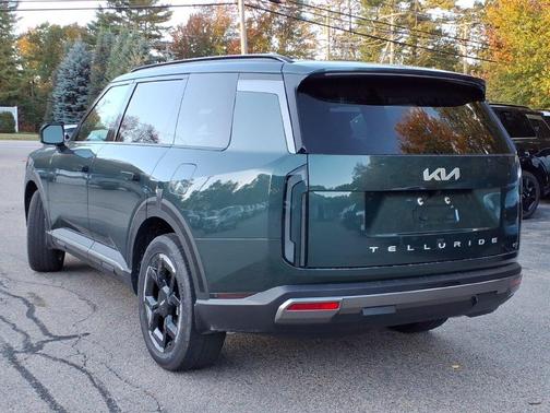 Black Jade 2027 Kia Telluride EX