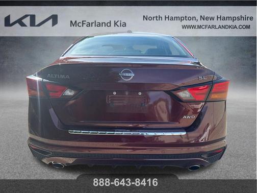 Garnet Pearl 2023 Nissan Altima 2.5 SL