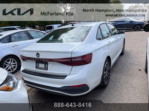 Pure White 2025 Volkswagen Jetta 1.5T Sport