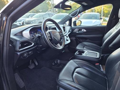 2020 Chrysler Pacifica Touring-L Plus