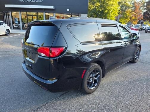2020 Chrysler Pacifica Touring-L Plus