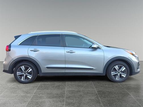2022 Kia Niro EX Premium