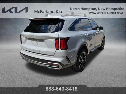 Wolf Gray 2022 Kia Sorento SX