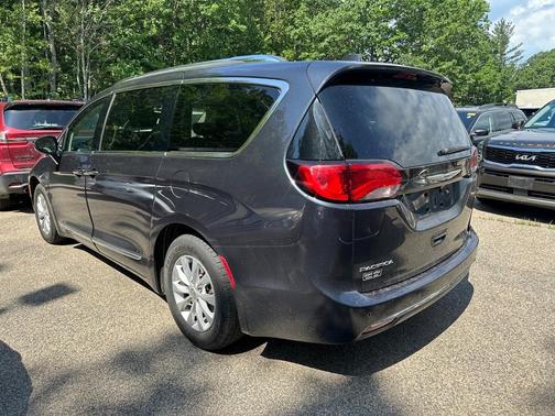 2019 Chrysler Pacifica Touring-L