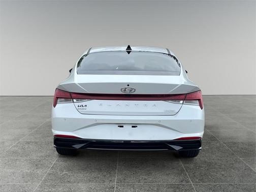 2022 Hyundai ELANTRA Limited