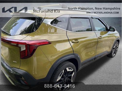 Green 2024 Kia Seltos SX