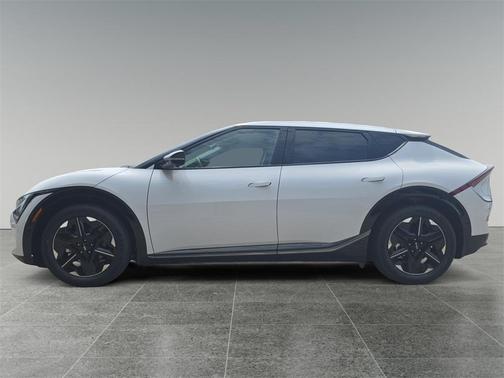 2025 Kia EV6 Wind
