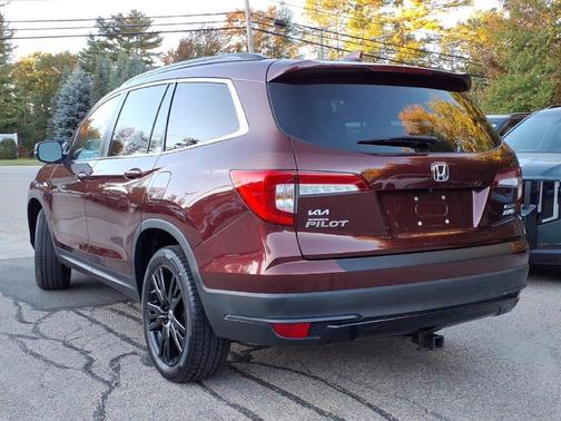 Deep Scarlet Pearl 2022 Honda Pilot Special Edition