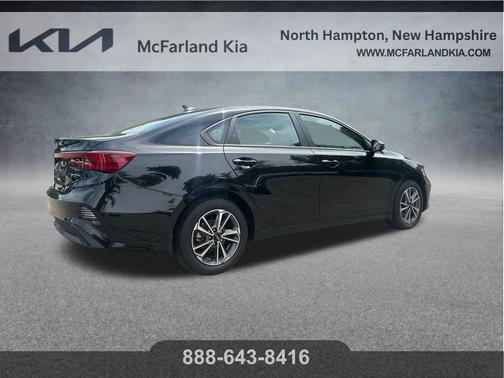 Aurora Black Pearl 2023 Kia Forte LXS