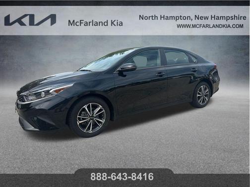 Aurora Black Pearl 2023 Kia Forte LXS
