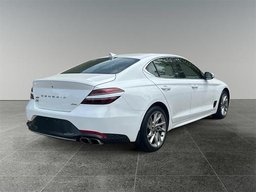 2022 Genesis G70 2.0T