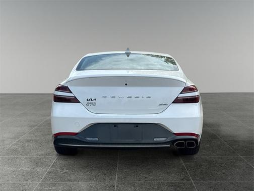 2022 Genesis G70 2.0T