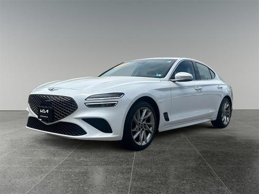 2022 Genesis G70 2.0T